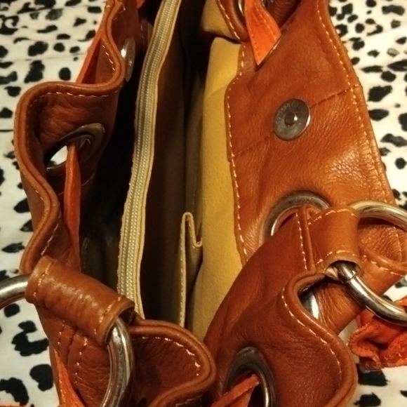 Iam selling a tote bag - Picture 7 of 8